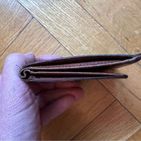 Louis Vuitton Bifold Wallet - Picture 7 of 11